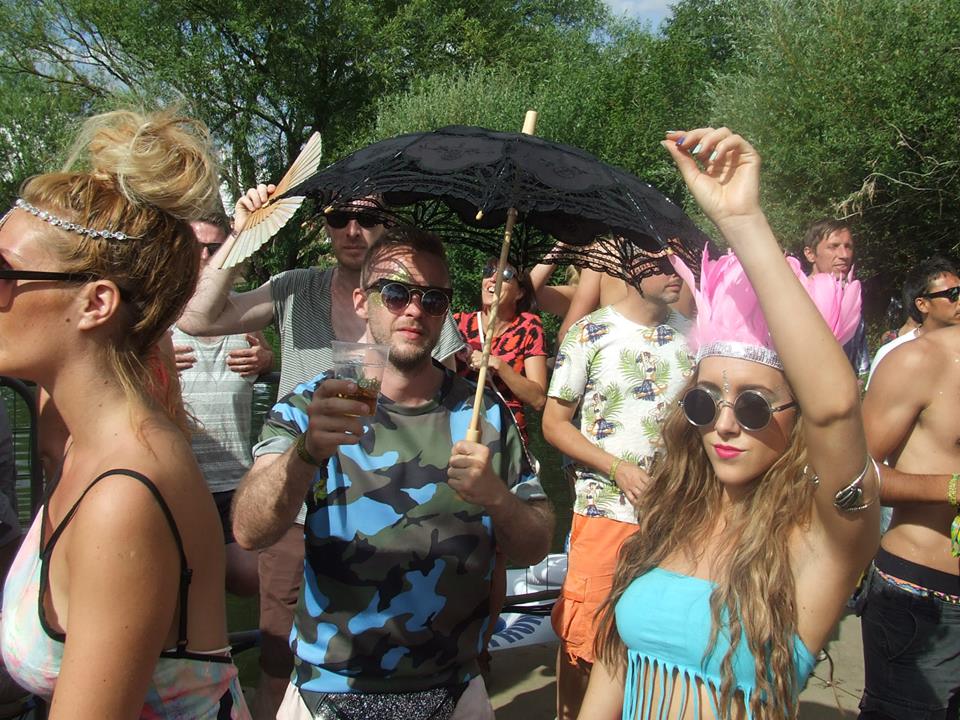 SECRET GARDEN PARTY,FESTIVAL,SUMMER 2014,LOVE,DANCING,SUN,BINDIS,BOHO