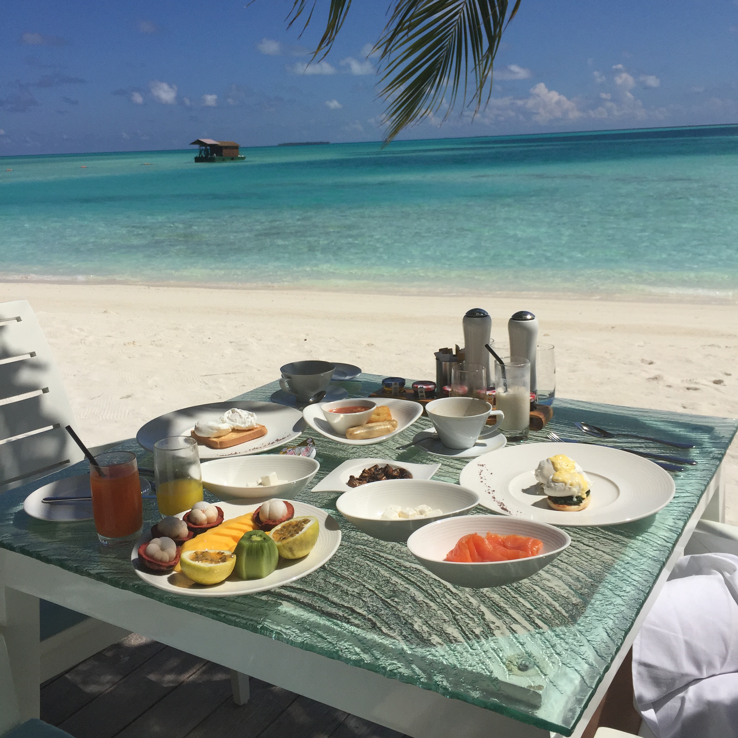 BREAKFAST,BEACH,VIEW,PARADISE,MALDIVES,CONRAD